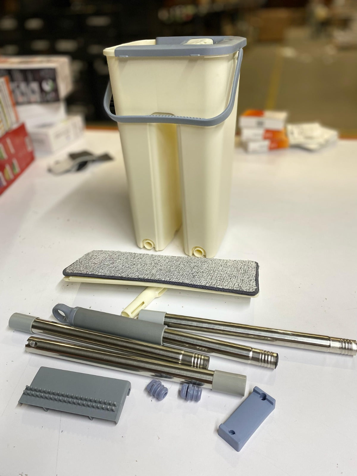 Sistema de Fregona y Cubo para la Limpieza del Suelo 7L